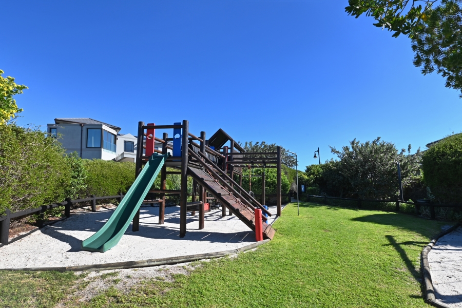 To Let 2 Bedroom Property for Rent in Big Bay Western Cape